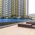 Cozy Stay Studio Room At Springlake Summarecon Bekasi Apartment By Travelio